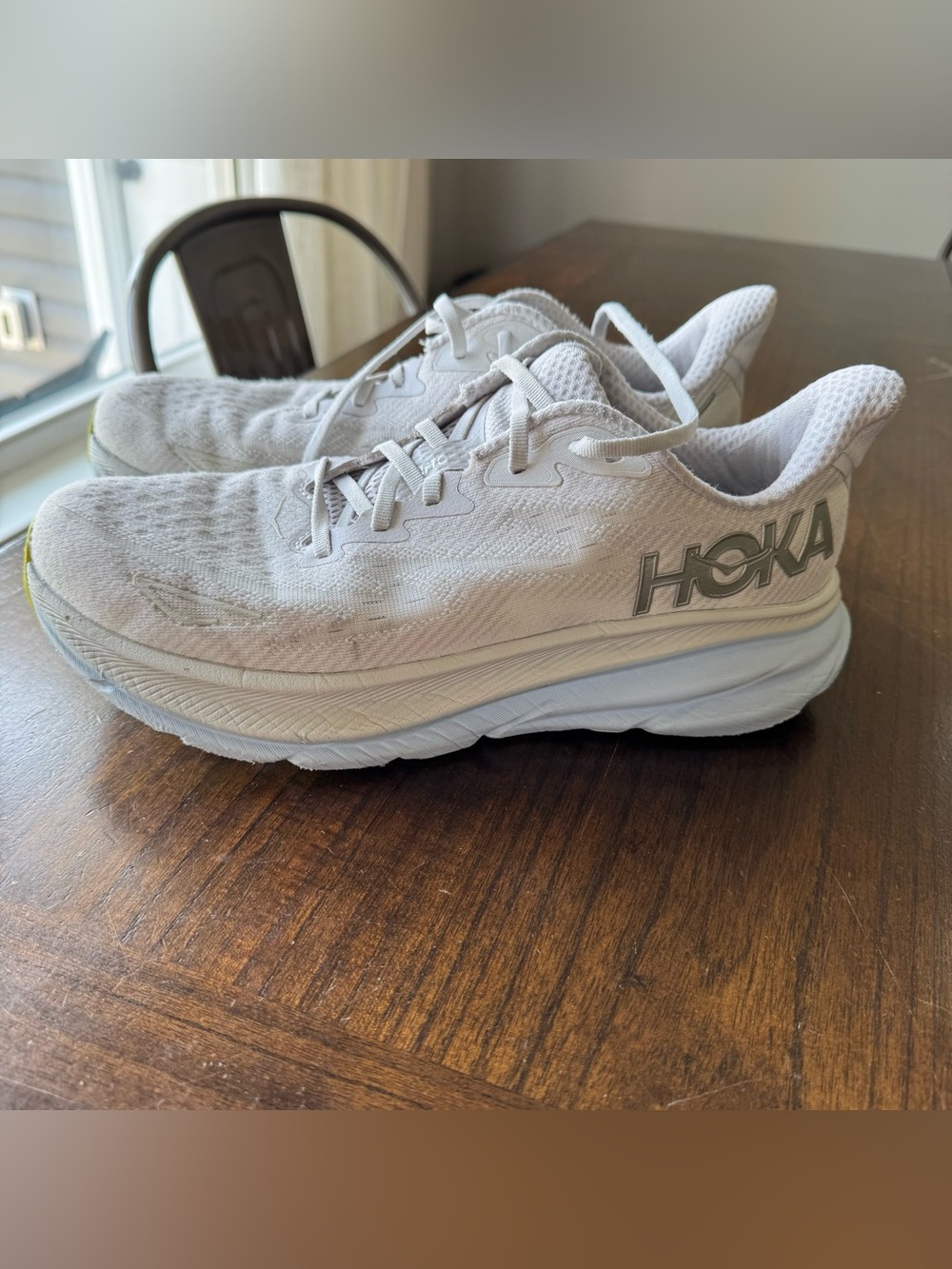 HOKA Clifton 9 Women’s 10.5 B White Running Walking Shoes